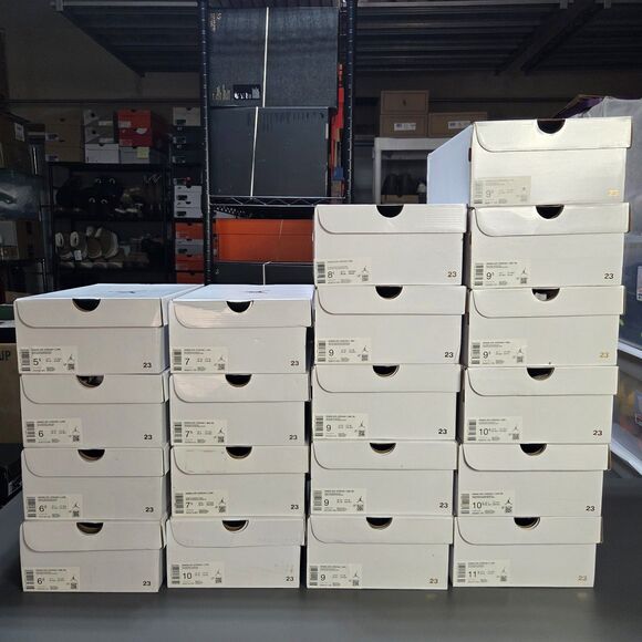 Lot 0f 52 Empty black&white Adult Jordan Boxes - Mens-Womens- Y Great Condition main image 13